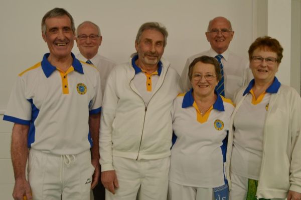 peter-mike-vic-pam-george-jill57574233-F714-FA68-D00E-CB10B548F8D2.jpg